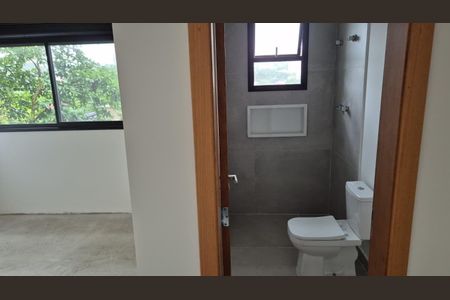 Casa à venda com 4 quartos, 430m² em Jardim Cordeiro, São Paulo