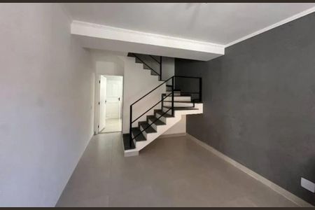 Casa de condomínio para alugar com 70m², 2 quartos e 2 vagas