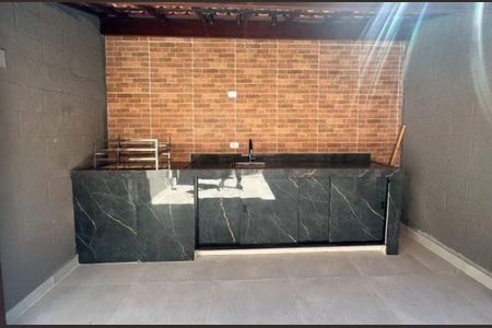 Casa de condomínio para alugar com 70m², 2 quartos e 2 vagas Casa de condomínio para alugar com 70m², 2 quartos e 2 vagasChurrasqueira