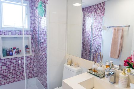Apartamento à venda com 108m², 3 quartos e 3 vagas Apartamento à venda com 108m², 3 quartos e 3 vagasBanheiro Social
