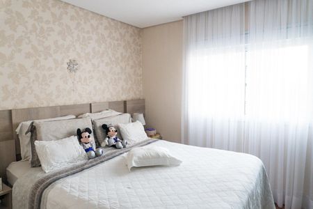 Apartamento à venda com 108m², 3 quartos e 3 vagas Apartamento à venda com 108m², 3 quartos e 3 vagasSuite