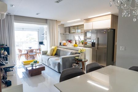 Sala de apartamento à venda com 3 quartos, 108m² em Vila Alexandria, São Paulo