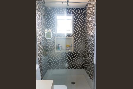 Apartamento à venda com 108m², 3 quartos e 3 vagas Apartamento à venda com 108m², 3 quartos e 3 vagasBanheiro da Suíte