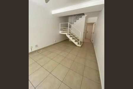 Casa de condomínio para alugar com 70m², 2 quartos e 2 vagasSala