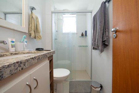 Apartamento à venda com 70m², 2 quartos e 1 vaga Apartamento à venda com 70m², 2 quartos e 1 vagaBANHEIRO1