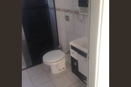 Banheiro de apartamento para alugar com 2 quartos, 90m² em Gonzaga, Santos