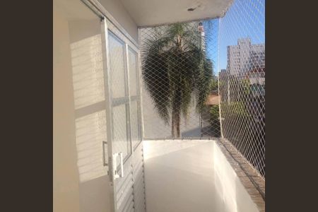 Sala de apartamento para alugar com 2 quartos, 90m² em Gonzaga, Santos