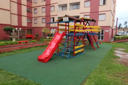 Apartamento para alugar com 55m², 2 quartos e 1 vagaÁrea comum - Playground