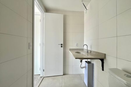 Apartamento à venda com 101m², 3 quartos e 2 vagas Apartamento à venda com 101m², 3 quartos e 2 vagasBanheiro da Suíte 2