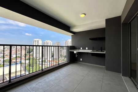 Apartamento à venda com 101m², 3 quartos e 2 vagas Apartamento à venda com 101m², 3 quartos e 2 vagasVaranda