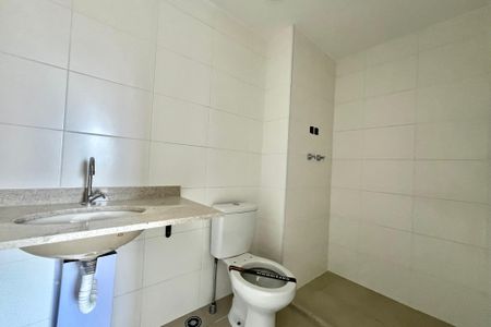 Apartamento à venda com 101m², 3 quartos e 2 vagas Apartamento à venda com 101m², 3 quartos e 2 vagasBanheiro da Suíte 2