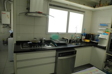 Apartamento à venda com 155m², 3 quartos e 3 vagasCozinha 