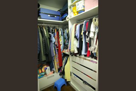 Apartamento à venda com 155m², 3 quartos e 3 vagasCloset Suíte 1 