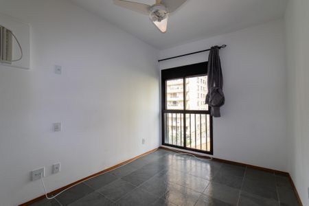 Apartamento à venda com 74m², 2 quartos e 1 vaga Apartamento à venda com 74m², 2 quartos e 1 vagaSuite