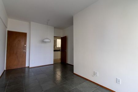 Apartamento à venda com 74m², 2 quartos e 1 vaga Apartamento à venda com 74m², 2 quartos e 1 vagaSala