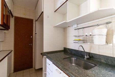 Apartamento à venda com 74m², 2 quartos e 1 vaga Apartamento à venda com 74m², 2 quartos e 1 vagaCozinha