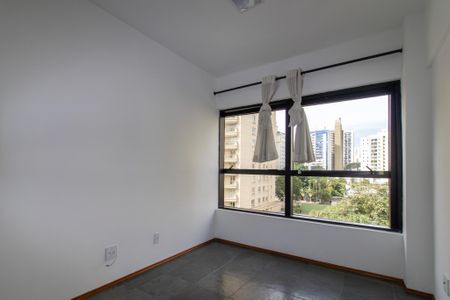 Apartamento à venda com 74m², 2 quartos e 1 vaga Apartamento à venda com 74m², 2 quartos e 1 vagaSala