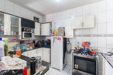 Casa à venda com 250m², 4 quartos e 3 vagas Casa à venda com 250m², 4 quartos e 3 vagasCozinha