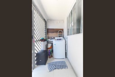 Casa à venda com 250m², 4 quartos e 3 vagas Casa à venda com 250m², 4 quartos e 3 vagasÁrea de Serviço Casa 1