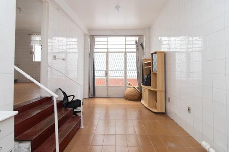 Casa para alugar com 378m², 2 quartos e 1 vagaCozinha e Área de Serviço
