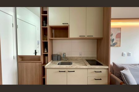 Studio para alugar com 27m², 1 quarto e sem vaga Studio para alugar com 27m², 1 quarto e sem vagaCozinha