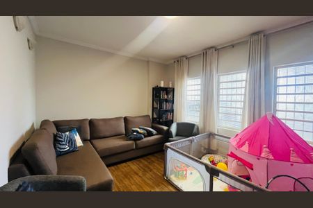 Casa à venda com 4 quartos, 253m² em Jardim Baroneza, Campinas