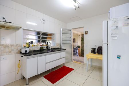 Casa à venda com 141m², 2 quartos e 4 vagas Casa à venda com 141m², 2 quartos e 4 vagasCozinha
