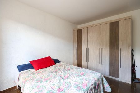 Casa à venda com 141m², 2 quartos e 4 vagas Casa à venda com 141m², 2 quartos e 4 vagasQuarto 1