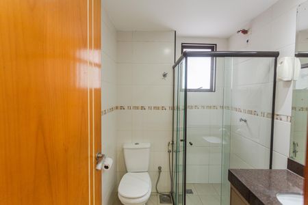 Apartamento à venda com 94m², 3 quartos e 4 vagasBanheiro Social