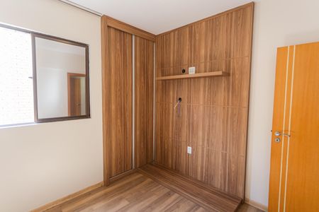 Apartamento à venda com 94m², 3 quartos e 4 vagasQuarto 3