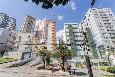 Apartamento à venda com 94m², 3 quartos e 4 vagasFachada