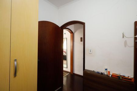 Casa à venda com 176m², 4 quartos e 6 vagas Casa à venda com 176m², 4 quartos e 6 vagasQuarto 2