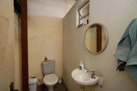 Casa à venda com 176m², 4 quartos e 6 vagas Casa à venda com 176m², 4 quartos e 6 vagasBanheiro 3