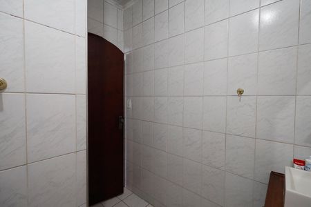 Casa à venda com 176m², 4 quartos e 6 vagas Casa à venda com 176m², 4 quartos e 6 vagasBanheiro