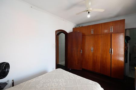 Casa à venda com 176m², 4 quartos e 6 vagas Casa à venda com 176m², 4 quartos e 6 vagasSuíte