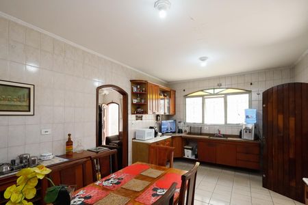 Casa à venda com 176m², 4 quartos e 6 vagas Casa à venda com 176m², 4 quartos e 6 vagasCozinha