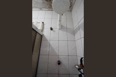 Casa à venda com 176m², 4 quartos e 6 vagas Casa à venda com 176m², 4 quartos e 6 vagasBanheiro