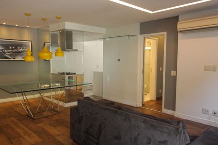 Sala de apartamento para alugar com 2 quartos, 84m² em Marapé, Santos
