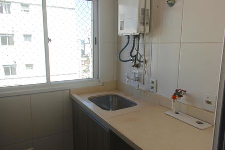 Apartamento para alugar com 84m², 2 quartos e 2 vagasCozinha e Área de Serviço