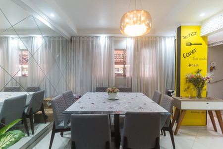 Casa de condomínio para alugar com 110m², 3 quartos e 3 vagasSala de Jantar