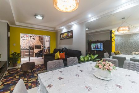 Casa de condomínio para alugar com 110m², 3 quartos e 3 vagasSala