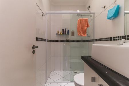 Casa de condomínio para alugar com 110m², 3 quartos e 3 vagasBanheiro