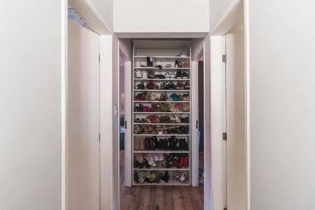 Casa de condomínio para alugar com 110m², 3 quartos e 3 vagasHall