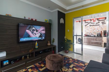 Casa de condomínio para alugar com 110m², 3 quartos e 3 vagasSala