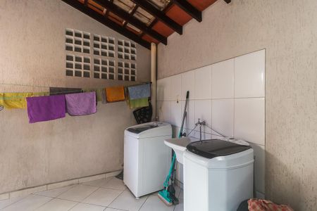 Casa de condomínio para alugar com 110m², 3 quartos e 3 vagasÁrea de Serviço