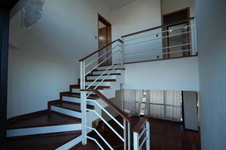 Apartamento para alugar com 500m², 4 quartos e 3 vagasEscada