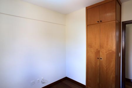 Apartamento para alugar com 80m², 3 quartos e 2 vagasQuarto