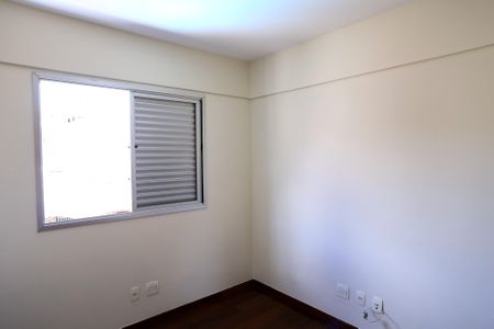 Apartamento para alugar com 80m², 3 quartos e 2 vagasQuarto