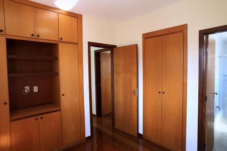 Apartamento para alugar com 80m², 3 quartos e 2 vagasSuíte