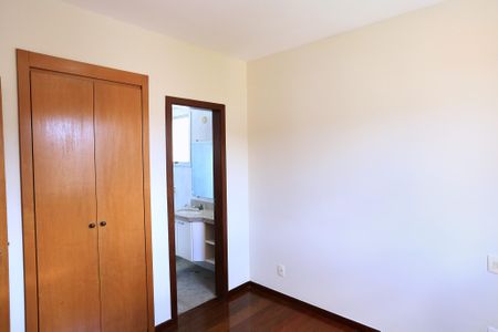 Apartamento para alugar com 80m², 3 quartos e 2 vagasSuíte